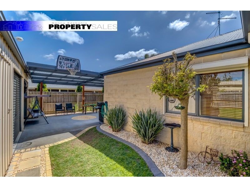 4 Shelton Street, Newborough VIC 3825