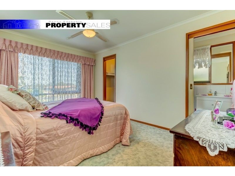 64 Coalville Road, Moe VIC 3825