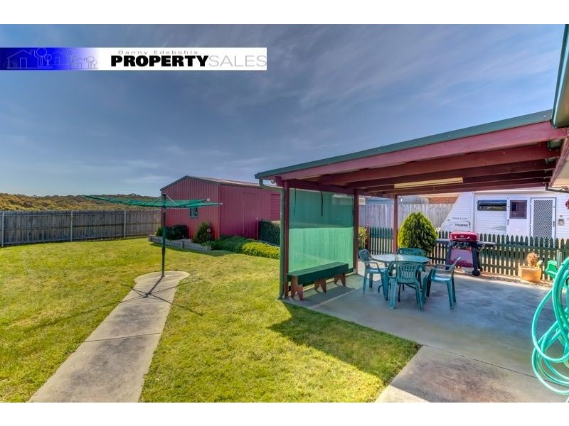 64 Coalville Road, Moe VIC 3825