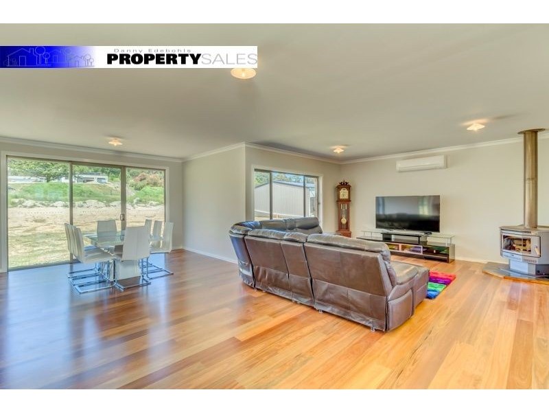 305 (Lot 1) Mountain Glen Drive, Trafalgar East VIC 3824