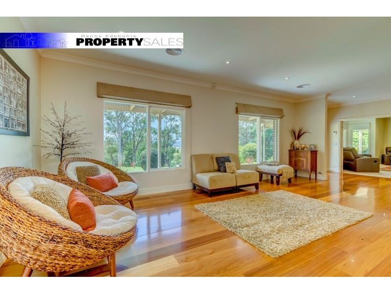 102 Borrmans Street, Moe South VIC 3825