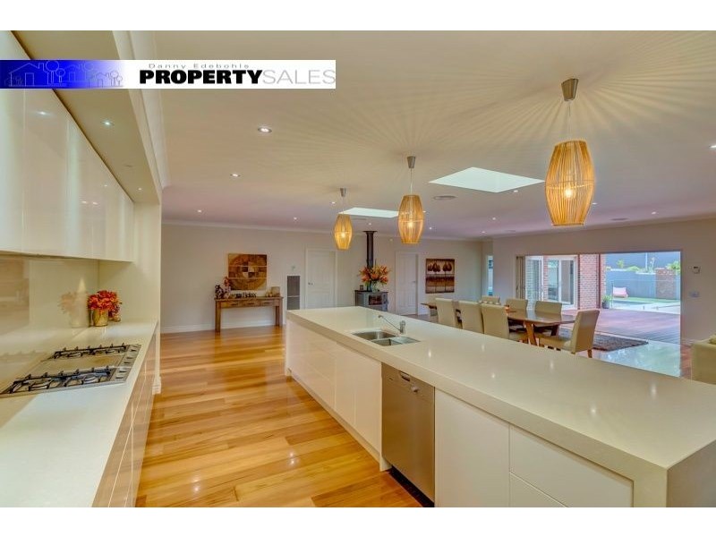 102 Borrmans Street, Moe South VIC 3825