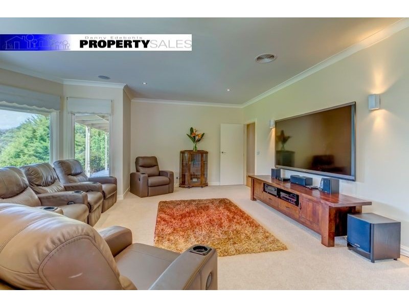 102 Borrmans Street, Moe South VIC 3825