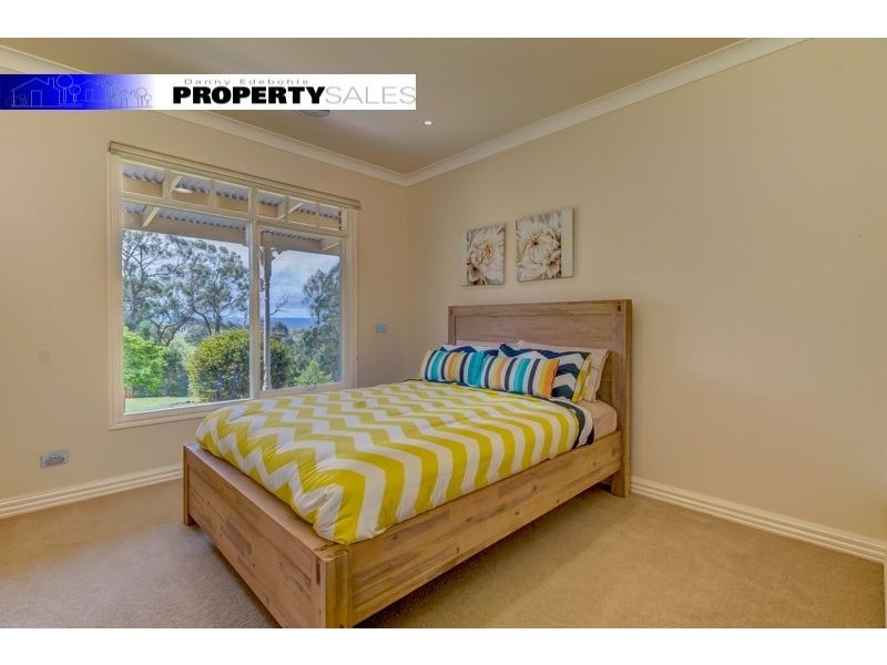 102 Borrmans Street, Moe South VIC 3825