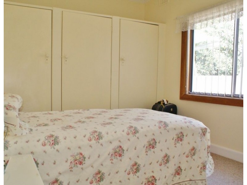 5 Johnson Street, Moe VIC 3825