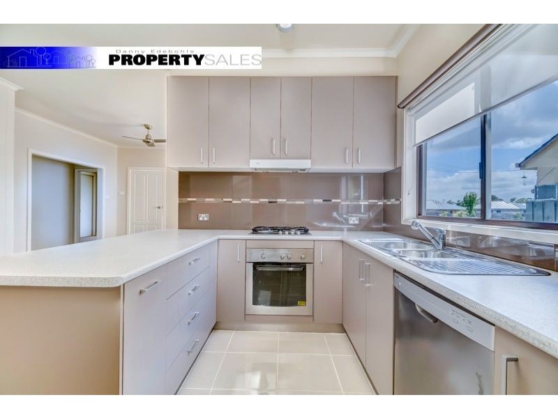 17 Hawker Street, Moe VIC 3825