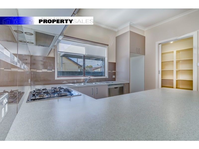 17 Hawker Street, Moe VIC 3825