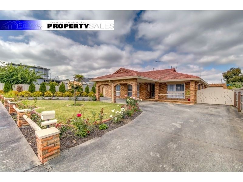 2 Moffat Street, Moe VIC 3825