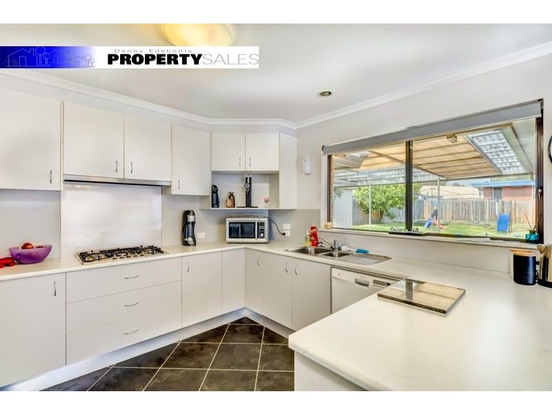 2 Moffat Street, Moe VIC 3825