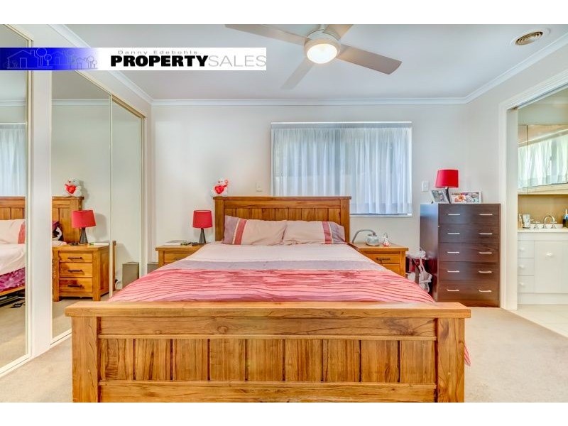 2 Moffat Street, Moe VIC 3825