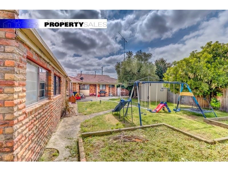 2 Moffat Street, Moe VIC 3825