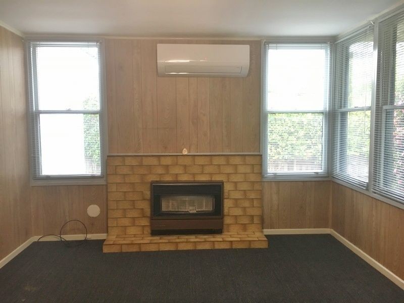 12 Hallston Street, Newborough VIC 3825