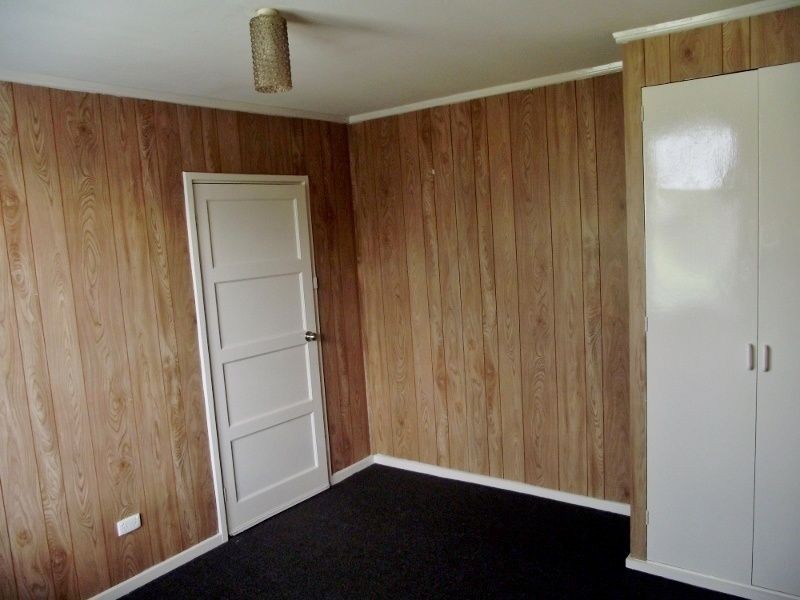 12 Hallston Street, Newborough VIC 3825