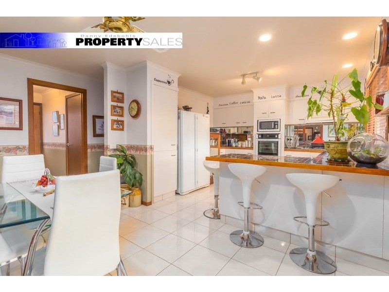 17 Cross Street, Trafalgar VIC 3824