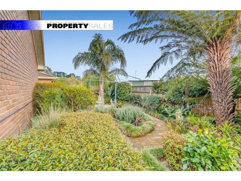 17 Cross Street, Trafalgar VIC 3824