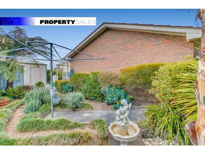 17 Cross Street, Trafalgar VIC 3824