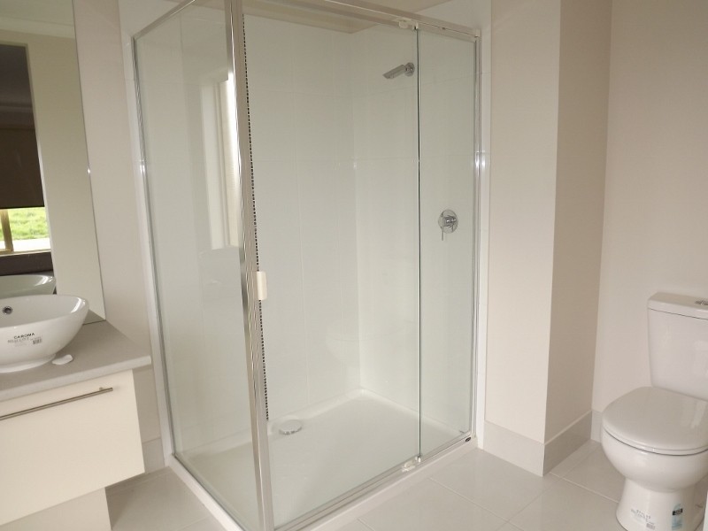 53 Sweetwater Place, Moe VIC 3825