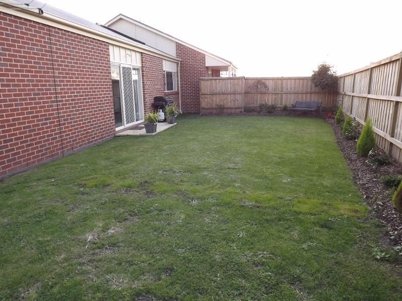 19  Montane Boulevard, Newborough VIC 3825