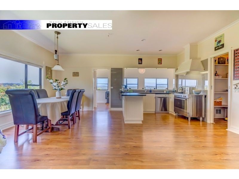 105 Marslens Road, Hill End VIC 3825