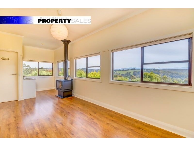 105 Marslens Road, Hill End VIC 3825