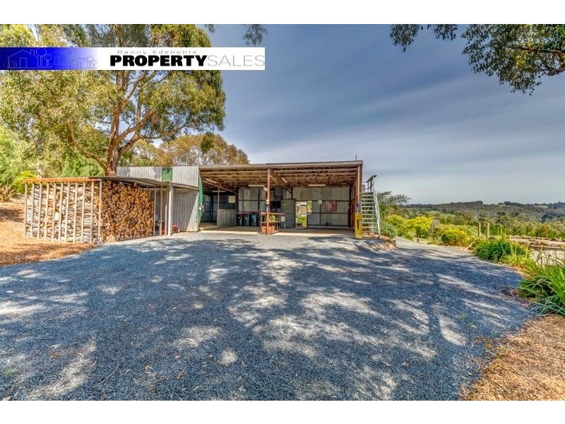 105 Marslens Road, Hill End VIC 3825