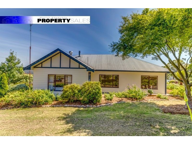 105 Marslens Road, Hill End VIC 3825