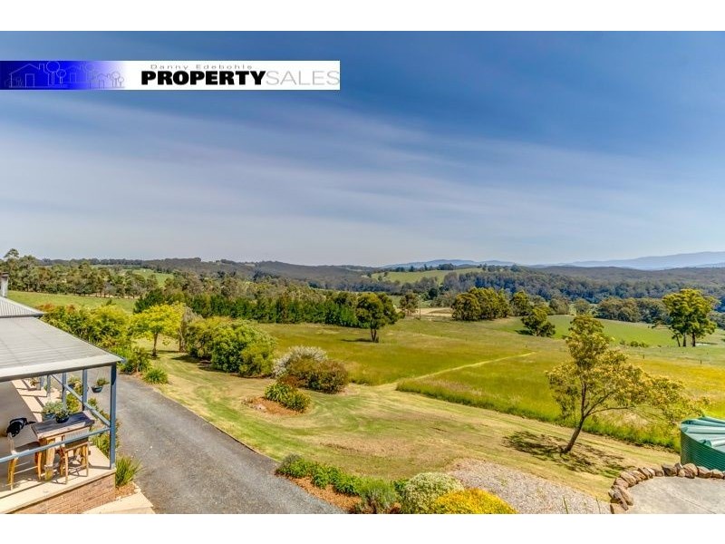 105 Marslens Road, Hill End VIC 3825