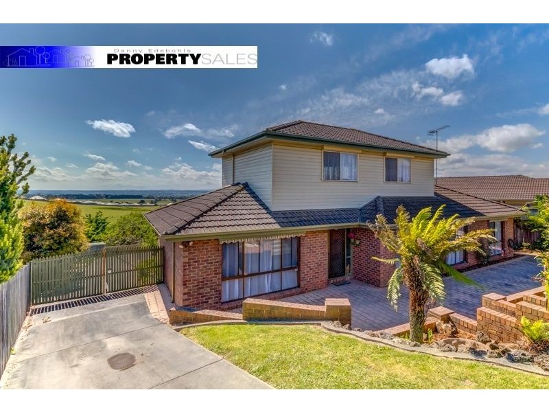 2 Taurus Way, Moe VIC 3825