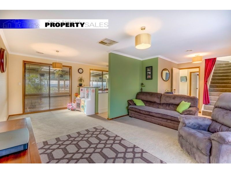 2 Taurus Way, Moe VIC 3825