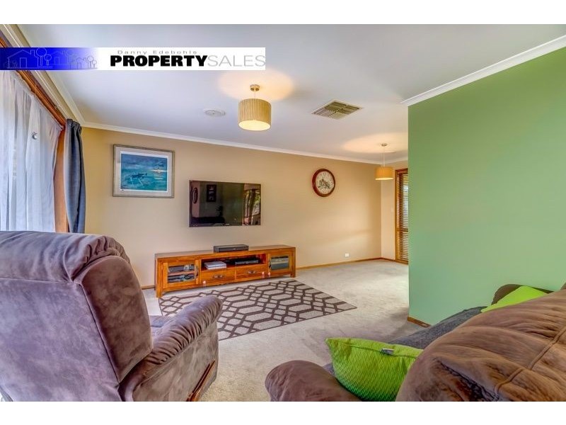 2 Taurus Way, Moe VIC 3825