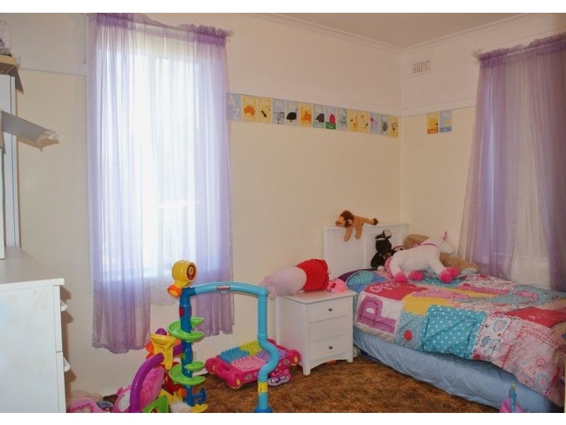 20 Richard Street, Moe VIC 3825