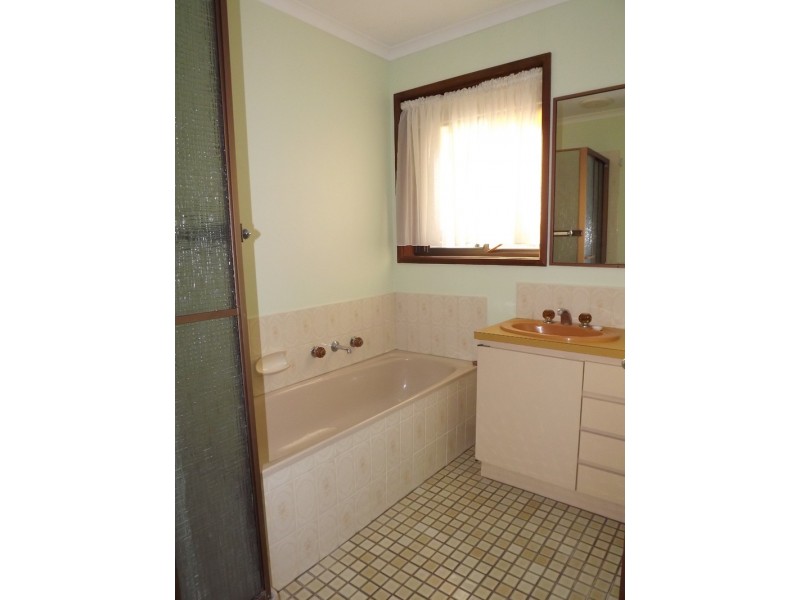 1/40 Haigh Street, Moe VIC 3825