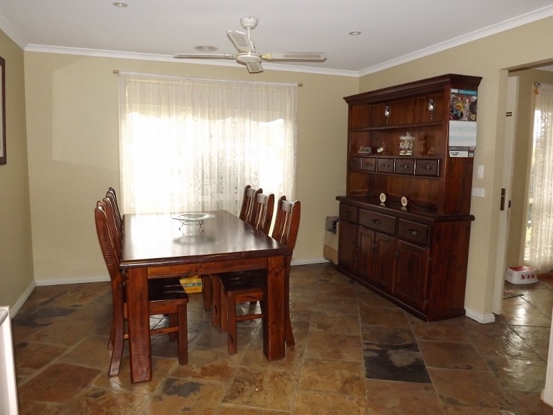 8 Mirboo Street, Newborough VIC 3825