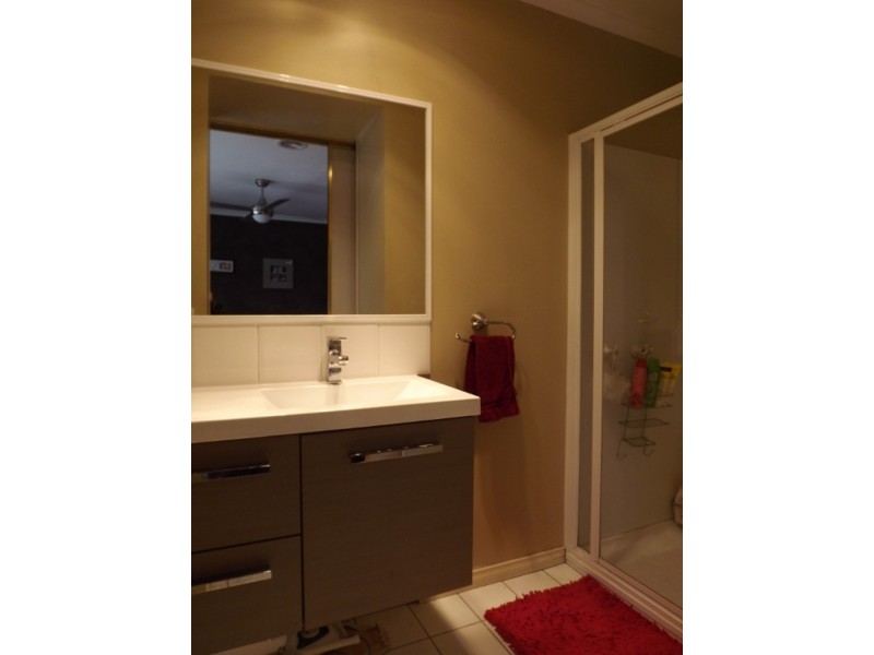 8 Mirboo Street, Newborough VIC 3825