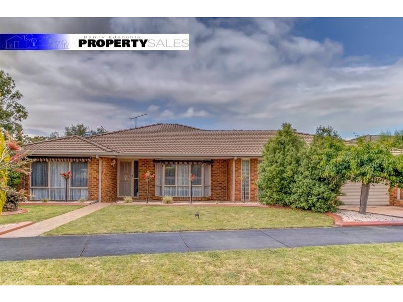 26 Jeeralang Avenue, Newborough VIC 3825