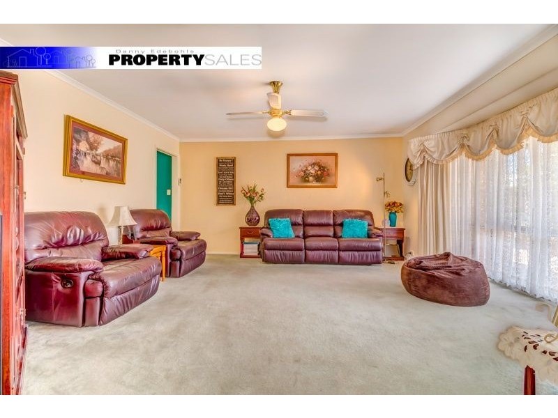 26 Jeeralang Avenue, Newborough VIC 3825