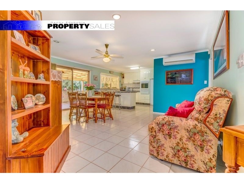 26 Jeeralang Avenue, Newborough VIC 3825