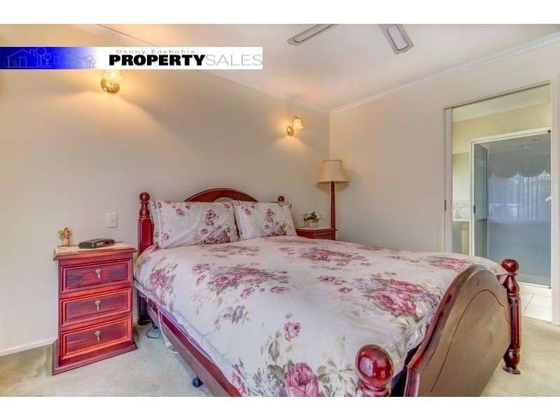 26 Jeeralang Avenue, Newborough VIC 3825