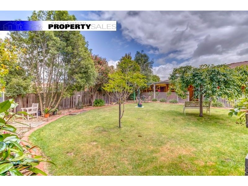 26 Jeeralang Avenue, Newborough VIC 3825