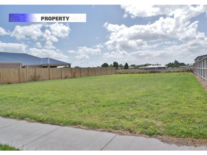 77 Davey Drive, Trafalgar VIC 3824
