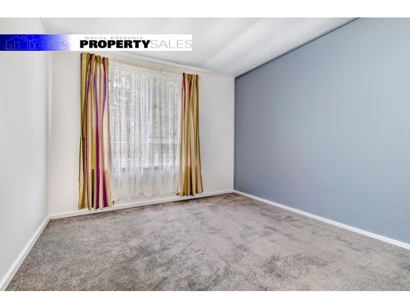 9 Western Avenue, Newborough VIC 3825