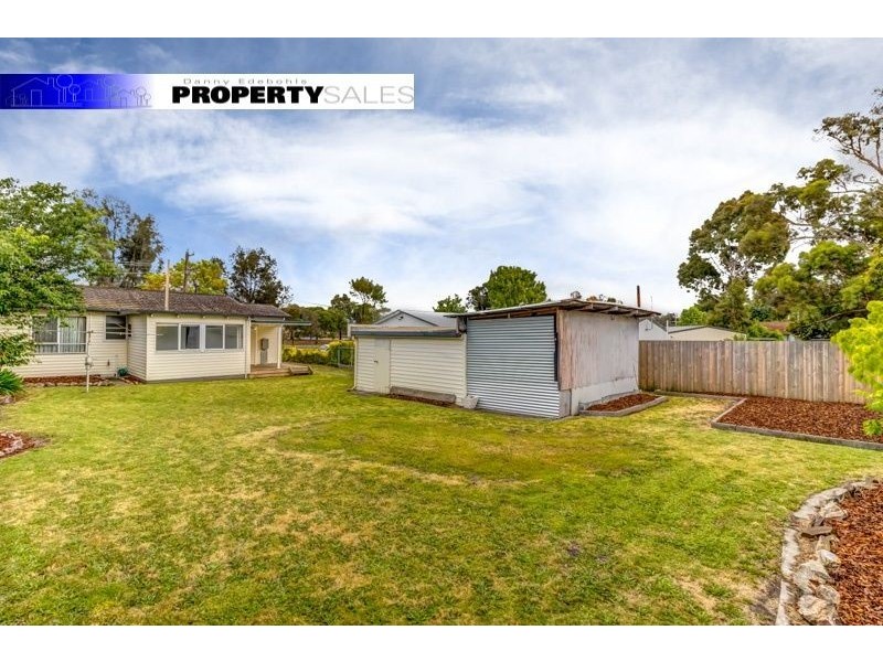 9 Western Avenue, Newborough VIC 3825