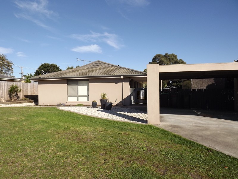 7 Libra Crescent, Moe VIC 3825