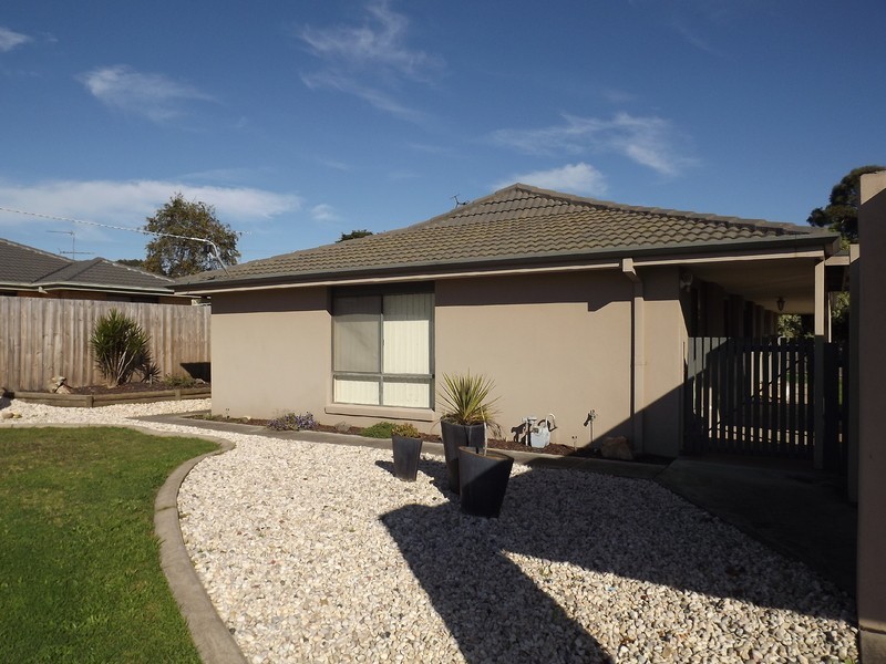 7 Libra Crescent, Moe VIC 3825