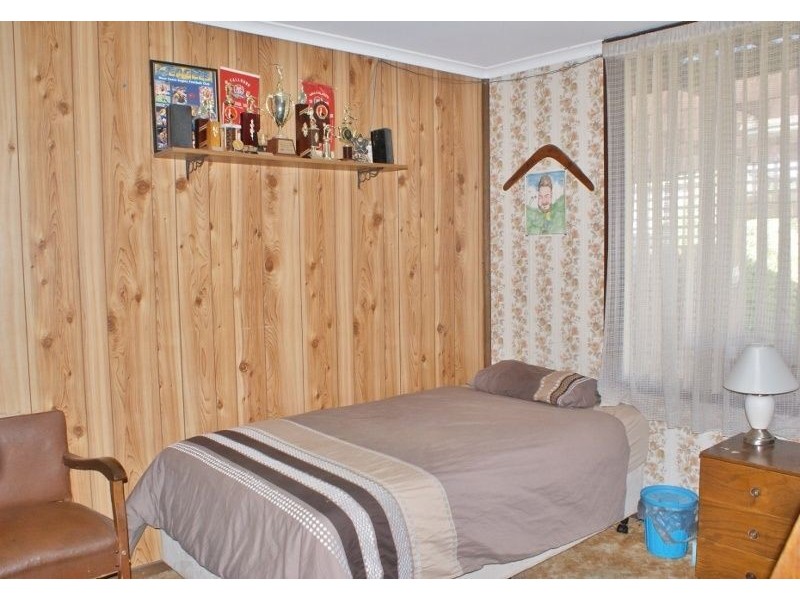 74 Boolarra Avenue, Newborough VIC 3825