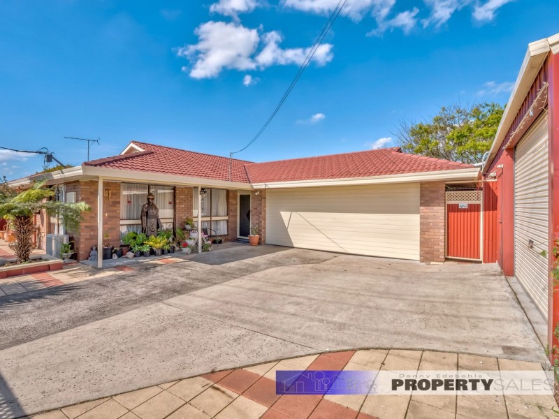 11-13 Stirling Street, Moe VIC 3825