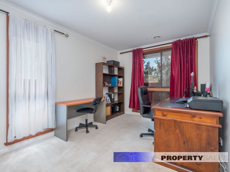 11-13 Stirling Street, Moe VIC 3825