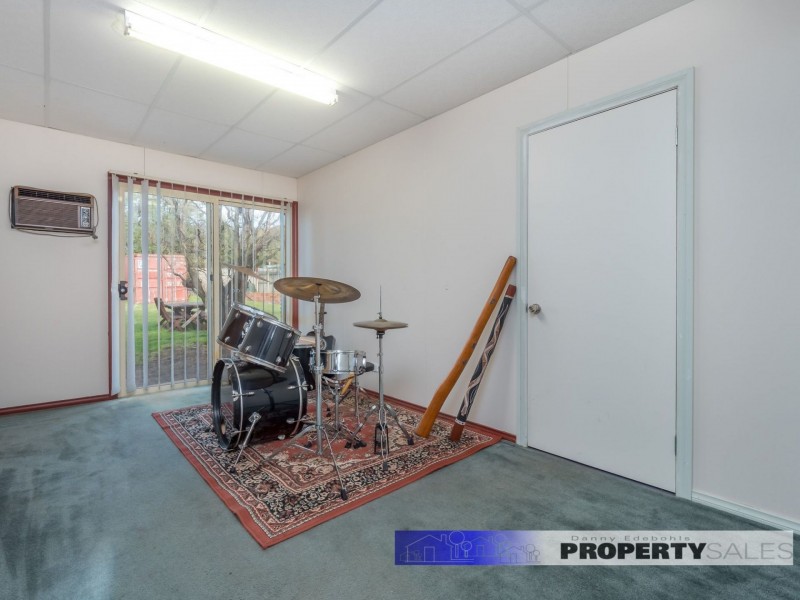 11-13 Stirling Street, Moe VIC 3825