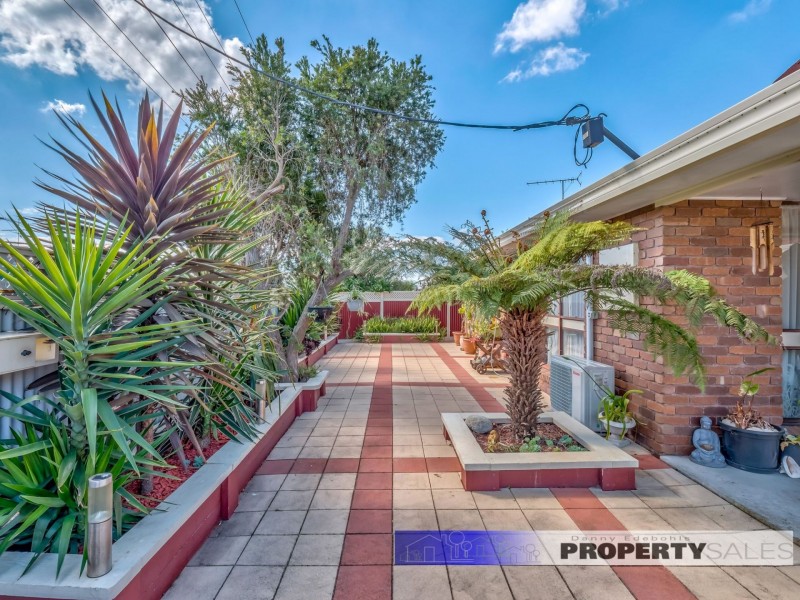 11-13 Stirling Street, Moe VIC 3825