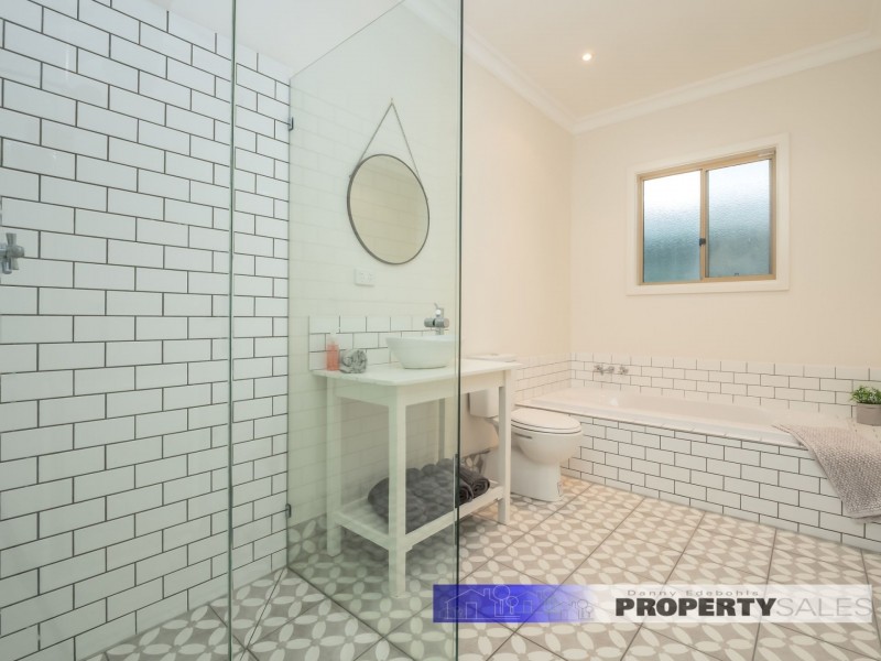 11 Murray Road, Newborough VIC 3825